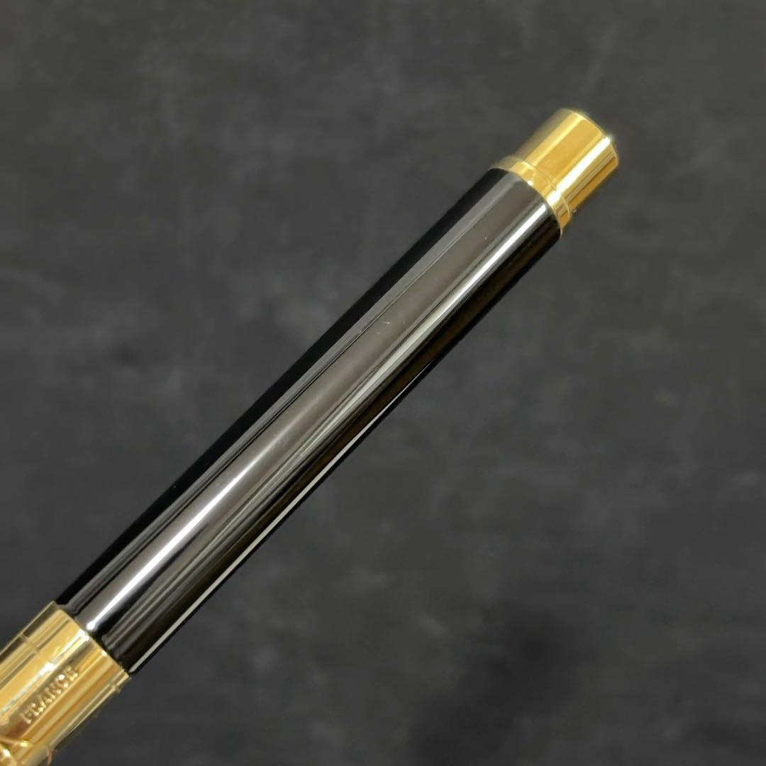 Waterman Perspective Collection black rollerball pen with cap in used condition