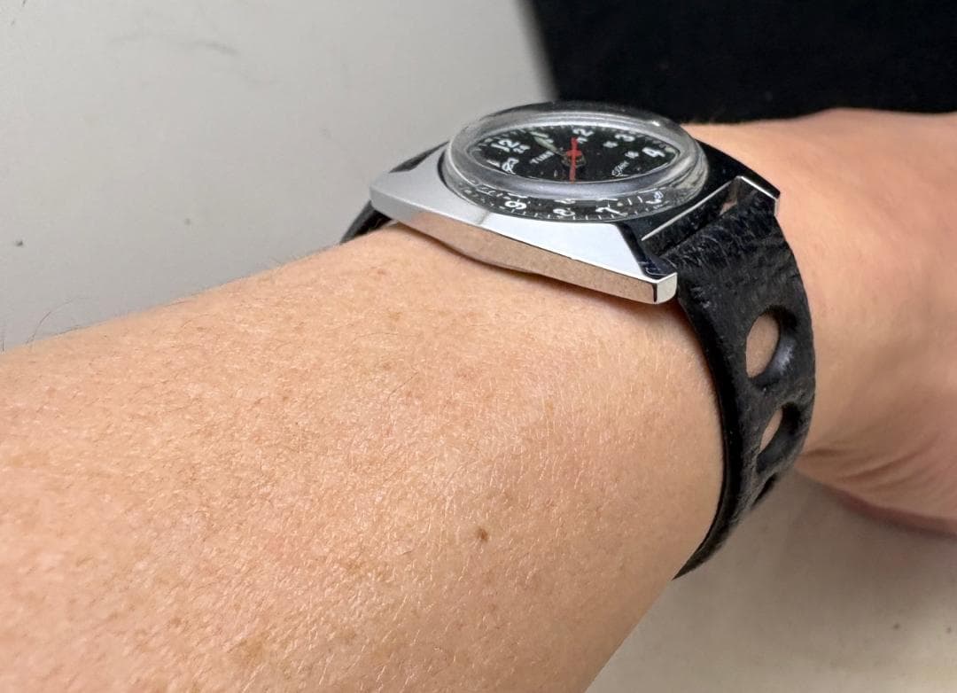 TIMEX 937 Manual Men's Watch — Japanese