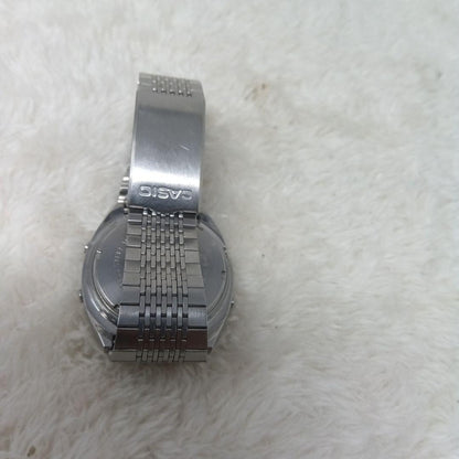 CASIO VINTAGE 1980's CASIO AA-91W Digital Men's Watch — Japanese