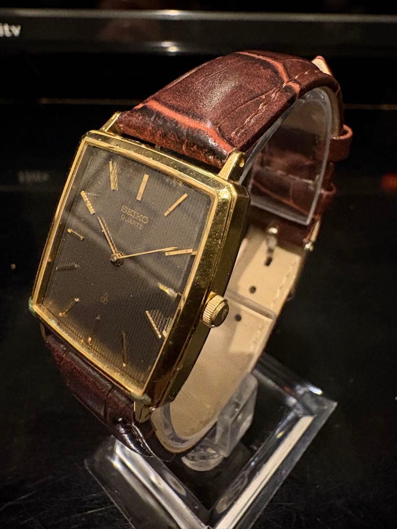 SEIKO V161-0AJ0 Quartz Men's Watch — Japanese