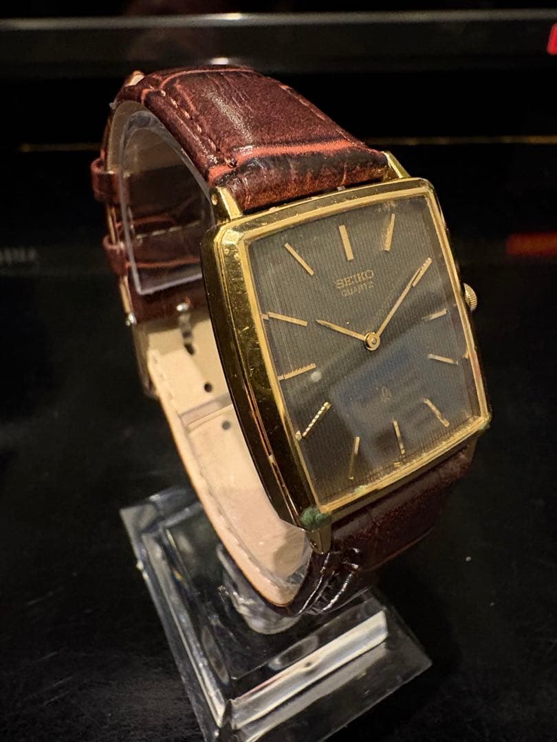 SEIKO V161-0AJ0 Quartz Men's Watch — Japanese