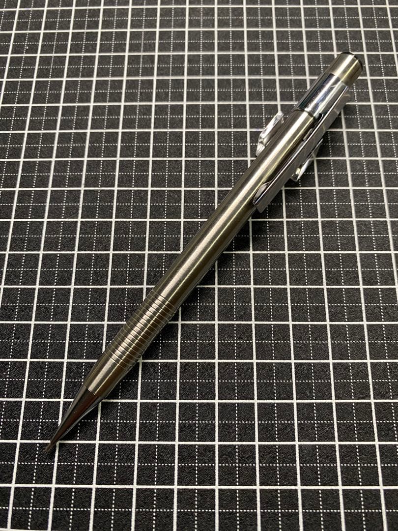 PILOT 2020ST mechanical pencil lead 0.5mm showing condition with scratches and rust