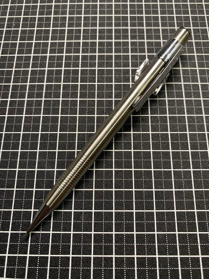 PILOT 2020ST mechanical pencil lead 0.5mm showing condition with scratches and rust