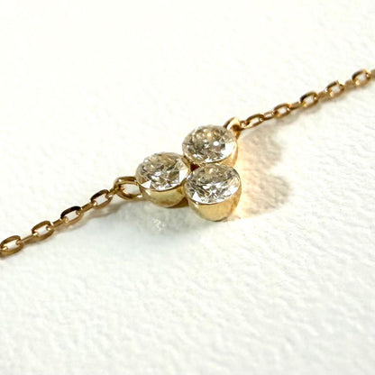 Agete necklace with three 0.15ct diamonds set in K18 gold on a 40cm chain