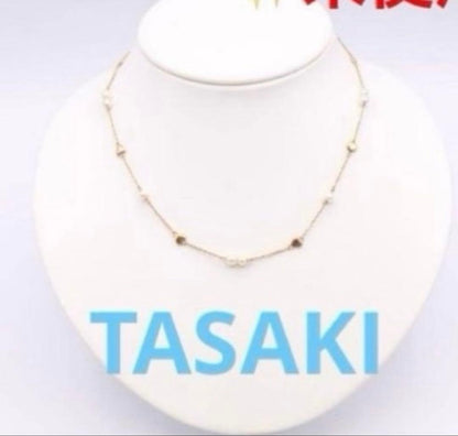 K18YG Heart Motif Pearl Necklace made of 18K gold with a heart design and a single pearl pendant