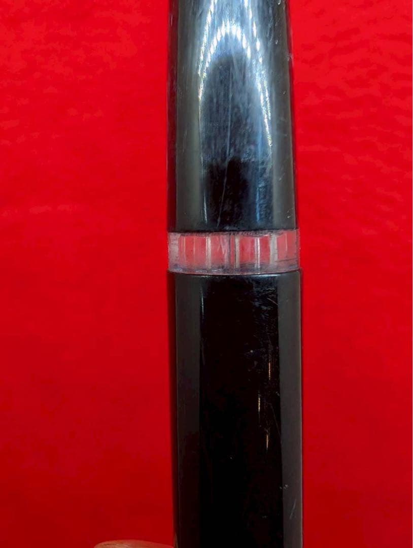 Pilot V Series fountain pen in black with gold accents shown at an angle