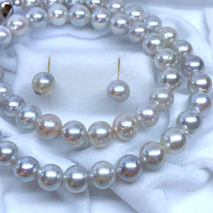 Akoya pearl necklace and earrings set with blue-grey nearly round pearls on silver 925 chain