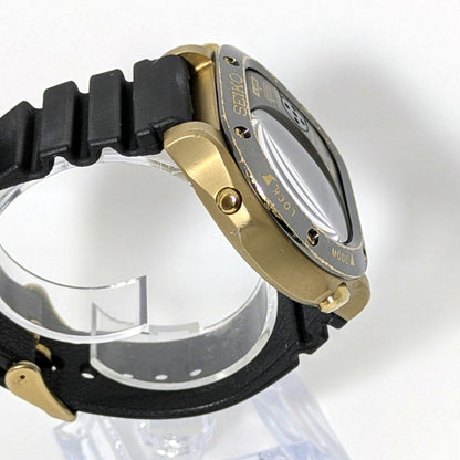 SEIKO SCUBAMASTER M725-5A00 Digital Men's Watch — Japanese