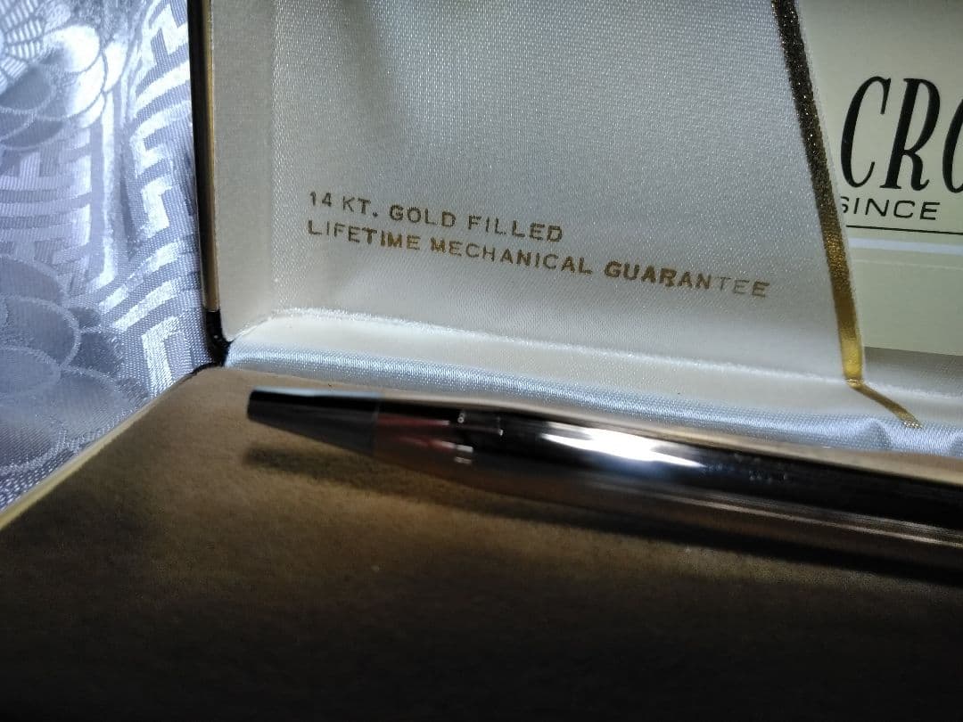 CROSS Classic Century ballpoint pen made of 14K PVD metal, model 1980, shown in gold finish
