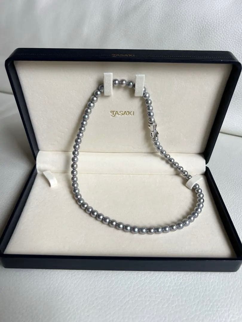 Tasaki Necklace featuring 6.4 mm round gray pearls with pink to green color tones on a 42 cm chain