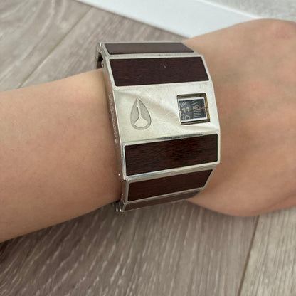 NIXON ROTRLOG Digital Men's Watch — Japanese