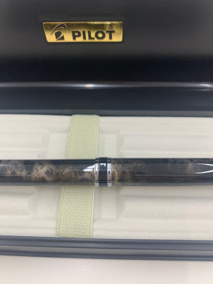 Pilot Twist Ballpoint Pen Gran Segrema Marble with black ink and sleek marble design