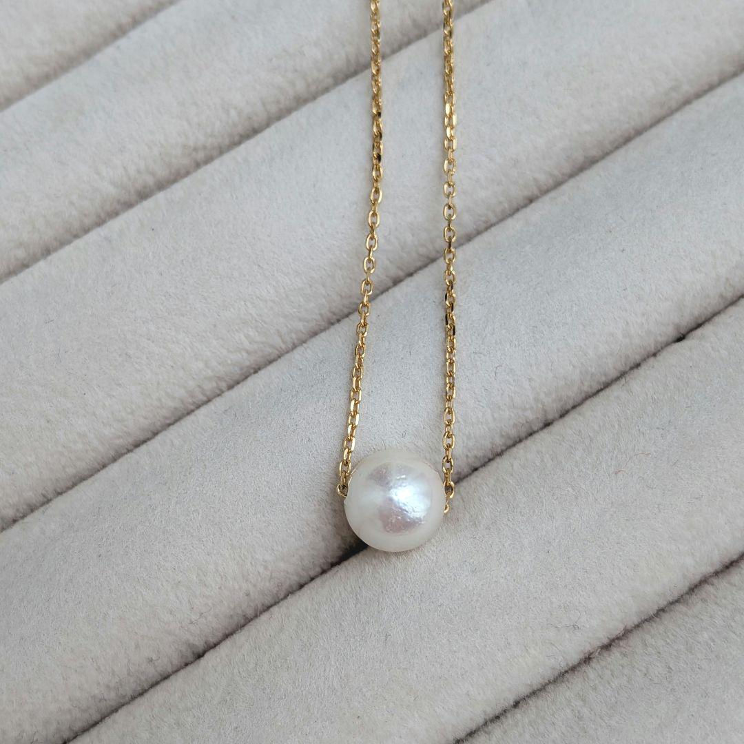 SV925 Akoya pearl necklace with a single 7.5 to 8mm pearl and silver 925 gold color clasp