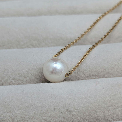 SV925 Akoya pearl necklace with a single 7.5 to 8mm pearl and silver 925 gold color clasp