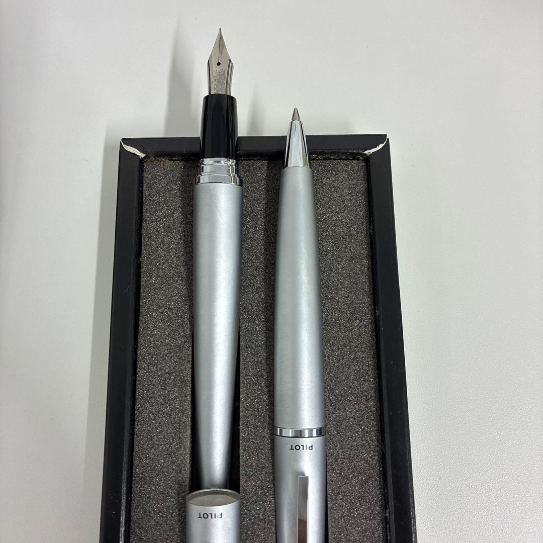 PILOT silver fountain pen and ballpoint pen set showing both pens side by side