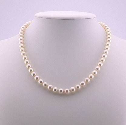 Aoyama pearl necklace featuring 6.5-7.0mm Akoya pearls with silver stamped fittings on a 42cm chain