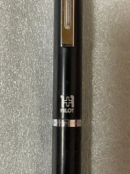 PILOT 1+1 set featuring one mechanical pencil and one ballpoint pen on white background