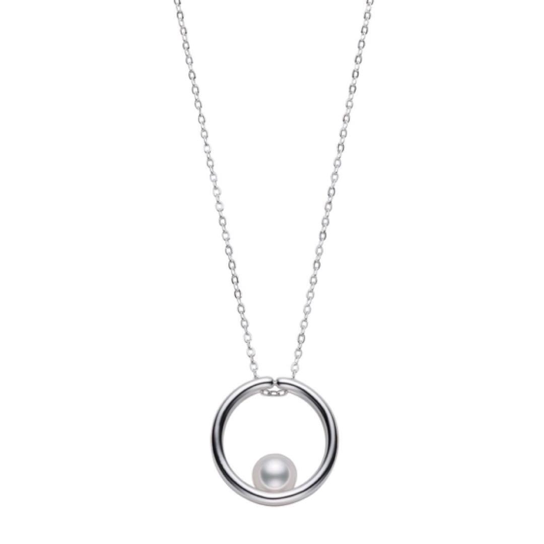 Mikimoto Pearl Circle Necklace featuring silver rhodium plated chain and 7.25mm Akoya pearls, 45cm long