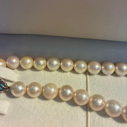 Large Akoya Pearl Necklace with 8.5-9mm semi-round white pink pearls, 43.5cm length
