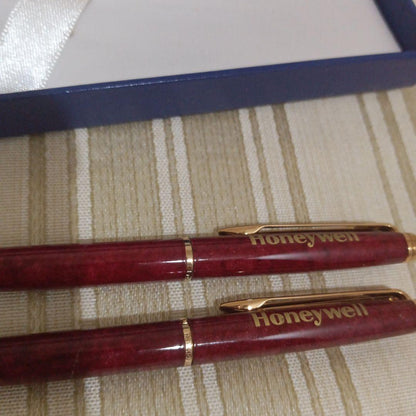 WATERMAN ballpoint pen and mechanical pencil 2-piece metal set with black case
