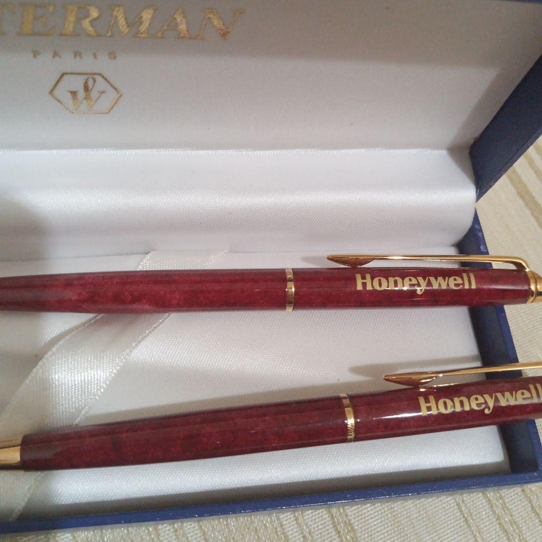 WATERMAN ballpoint pen and mechanical pencil 2-piece metal set with black case