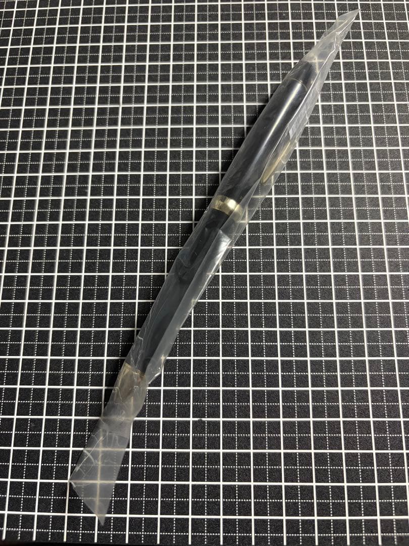 PILOT RiDGE 3+1 multi-functional pen in gloss black showing ballpoint and 0.5mm sharp features