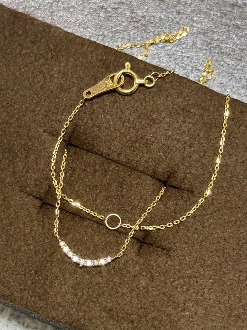 Agete K18 necklace with 0.04 carat diamond pendant in 18 karat gold