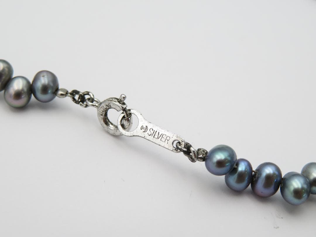 Tasaki Pearl Necklace with 41.5 cm length displaying lustrous white pearls