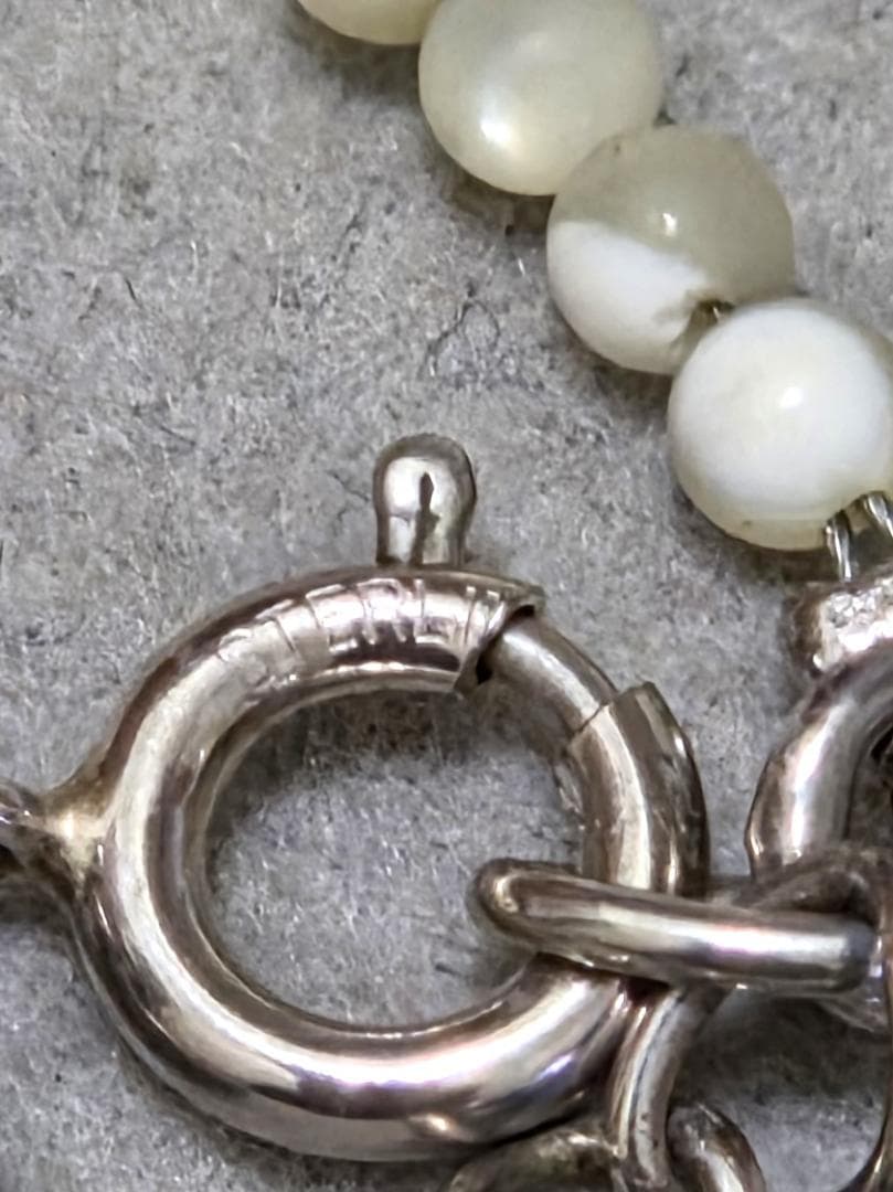 Agete Pearl Silver Necklace 42733 with 41cm length, featuring pearls on a silver chain, shown against white background