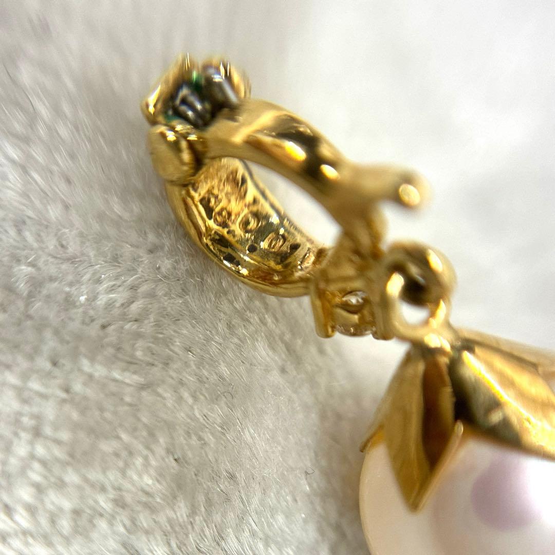 TASAKI pearl necklace with diamond charm in 18K gold, 39.5 cm length, displayed on white background