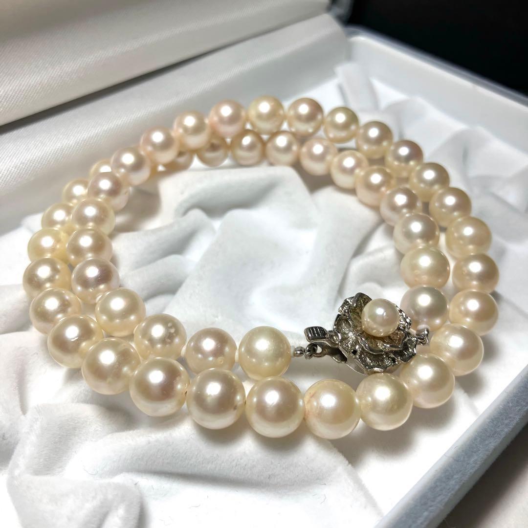 Akoya pearl necklace with 8.0-8.5mm white pearls and silver clasp, 43cm length