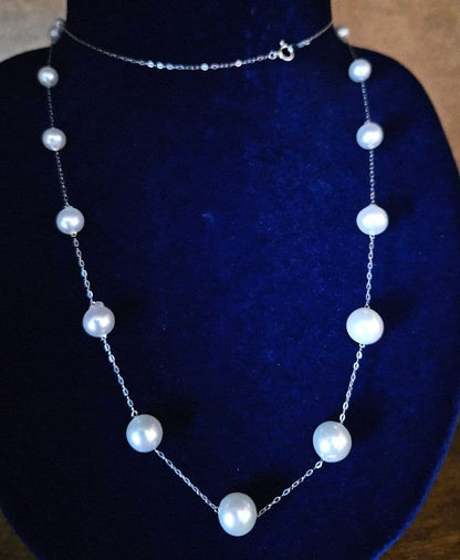 New unused Pt950 Akoya pearl station necklace approximately 70cm length with 4.5 to 8.5mm pearls