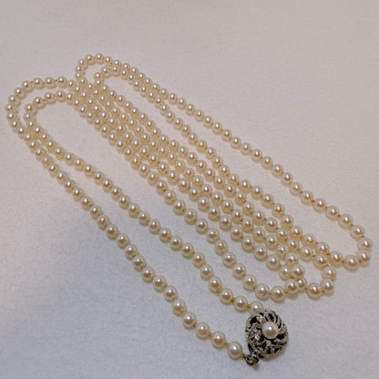 Silver Acoya 2-strand baby pearl necklace with 4.4-4.8mm pearls and 123cm chain length