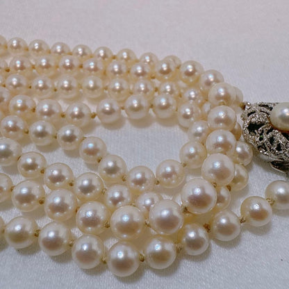 Silver Acoya 2-strand baby pearl necklace with 4.4-4.8mm pearls and 123cm chain length