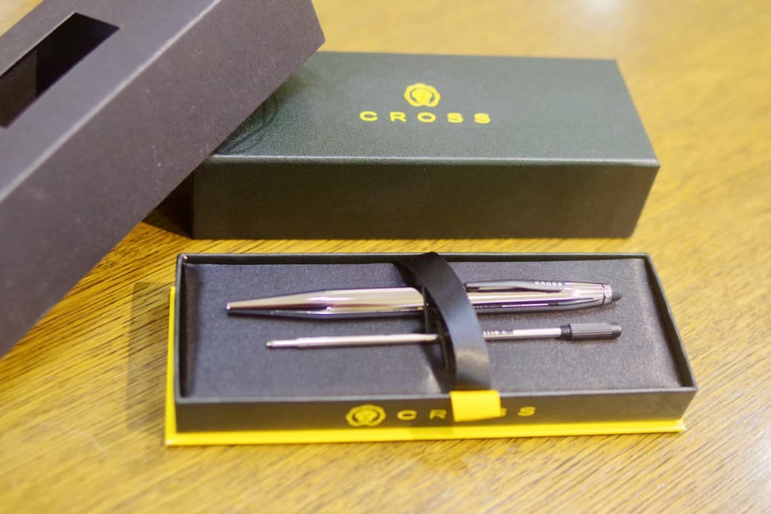 Kuro Cross Classic Century ballpoint pen in chrome with metal body and smooth oil-based ink