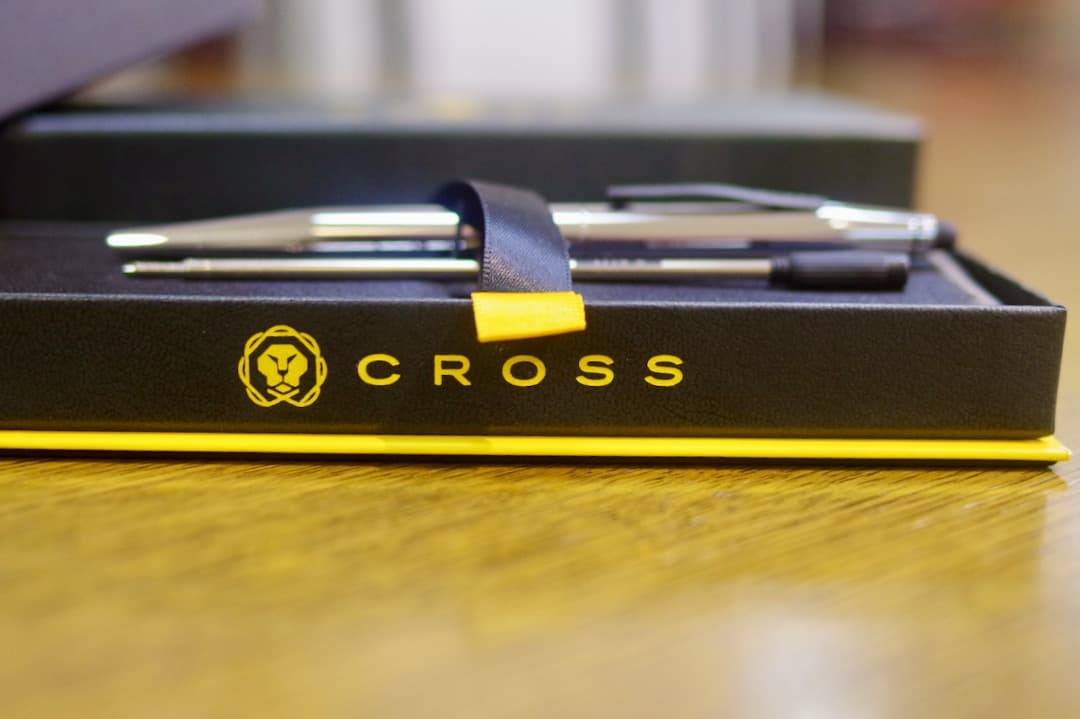 Kuro Cross Classic Century ballpoint pen in chrome with metal body and smooth oil-based ink