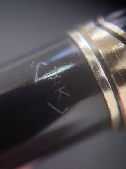 Pilot fountain pen model H773 with 18K gold nib in black and gold finish