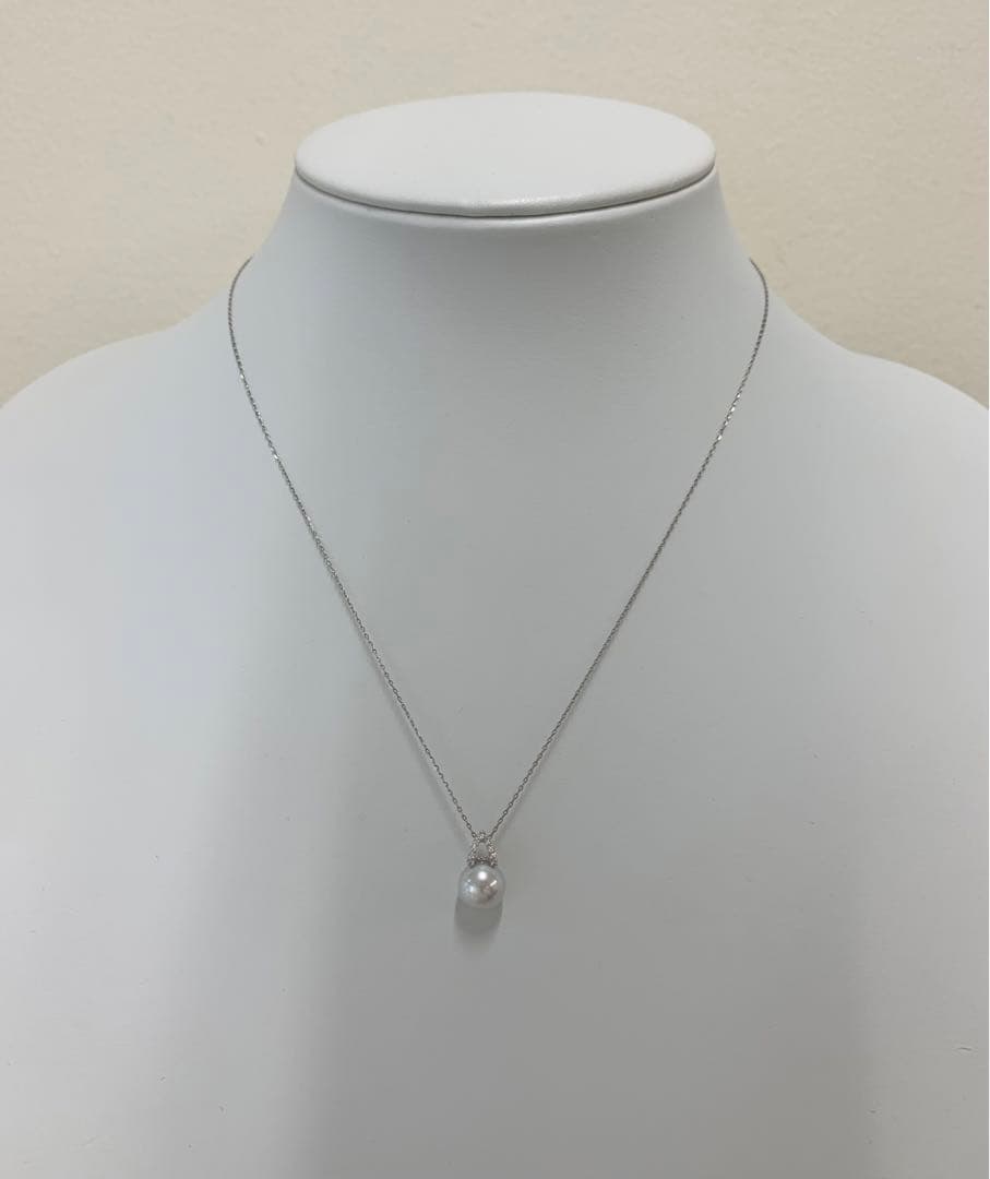 Rare unbleached Akoya pearl necklace with natural blue 8-8.5mm pearls and platinum chain with diamond engraving
