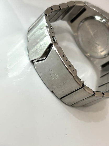 NIXON Model Quartz Men's Watch — Japanese