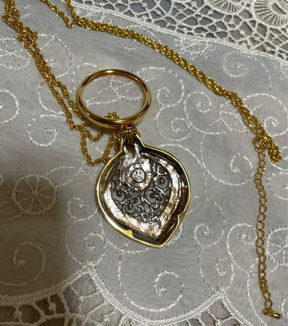 MIKIMOTO Pearl Filigree Pattern Pendant Top Gold Necklace with magnifying glass and 41 cm chain
