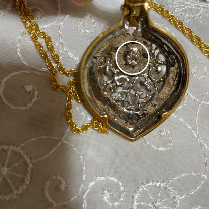 MIKIMOTO Pearl Filigree Pattern Pendant Top Gold Necklace with magnifying glass and 41 cm chain