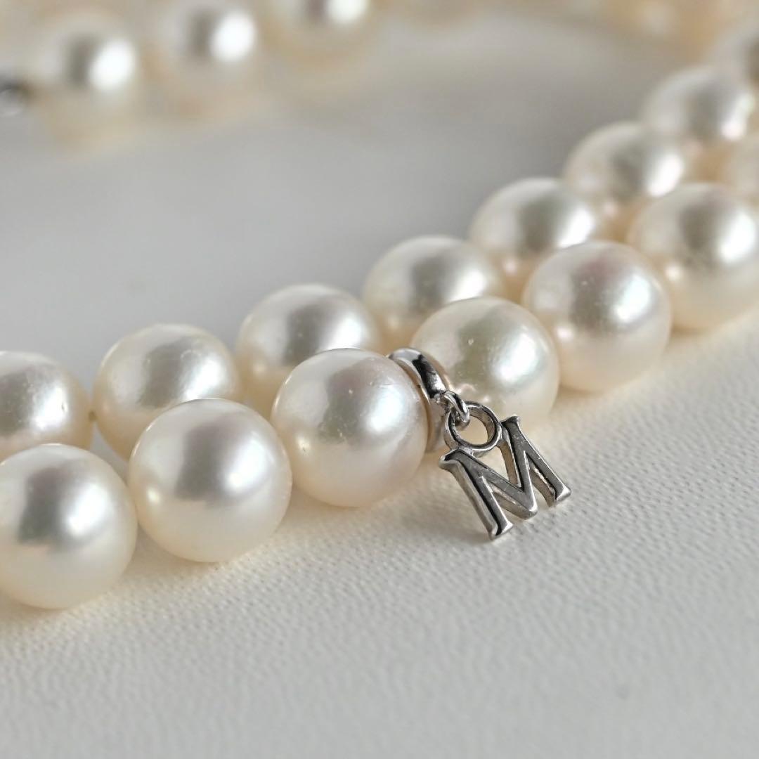 Highest grade Mikimoto M Charm large round Akoya pearl necklace with 42 cm length and K14 white gold clasp