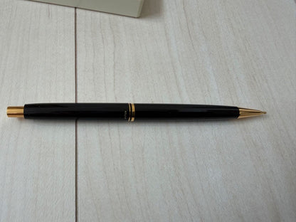 Pilot fountain pen and mechanical pencil set F-B with original box, showing slight aging and gold faded cap