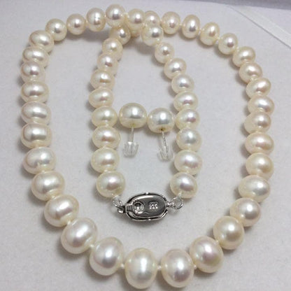 Freshwater pearl necklace and matching pearl earrings set for formal occasions