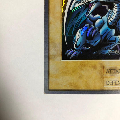 Yu-Gi-Oh Blue-Eyes White Dragon — English