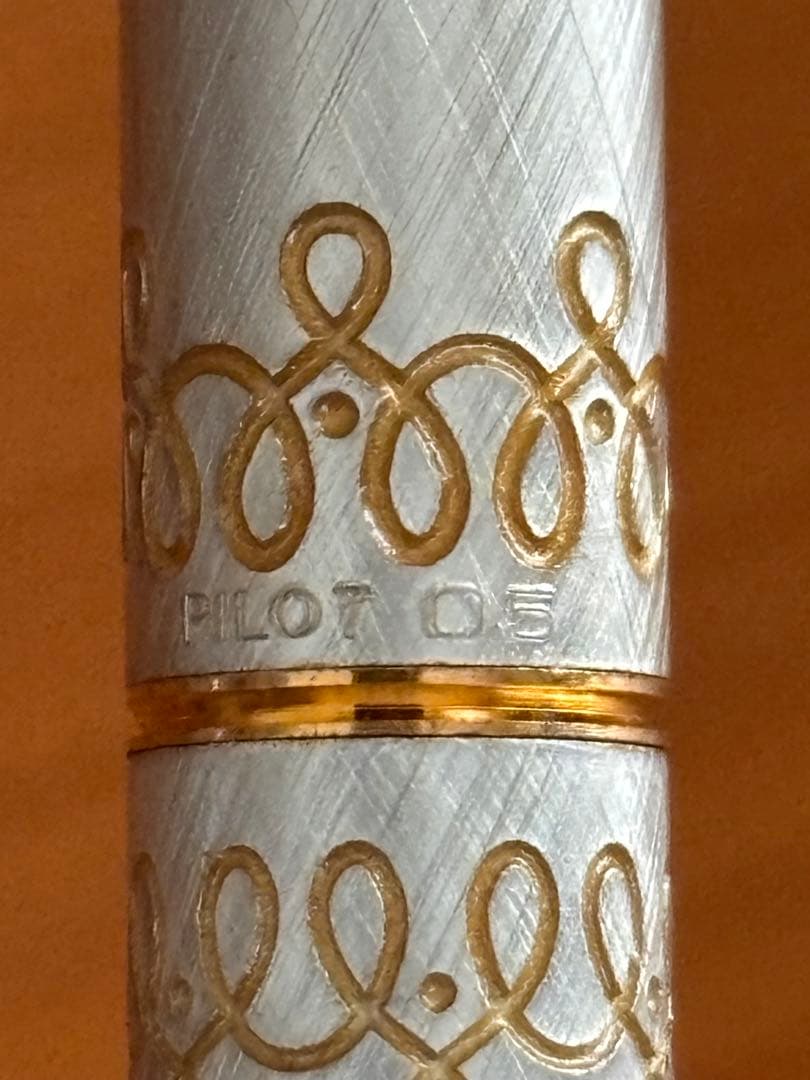 Pilot mechanical pencil discontinued model with 13.2mm length and 1.0mm diameter in silver color