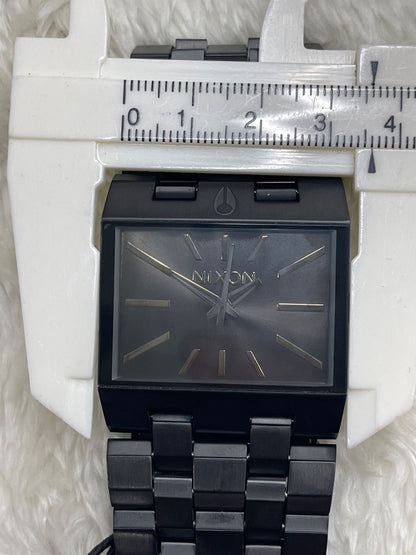NIXON R7-1096 Quartz Men's Watch — Japanese