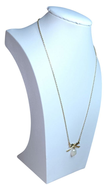 Mikimoto K14 gold necklace with ribbon motif and pearl charm, 37cm length