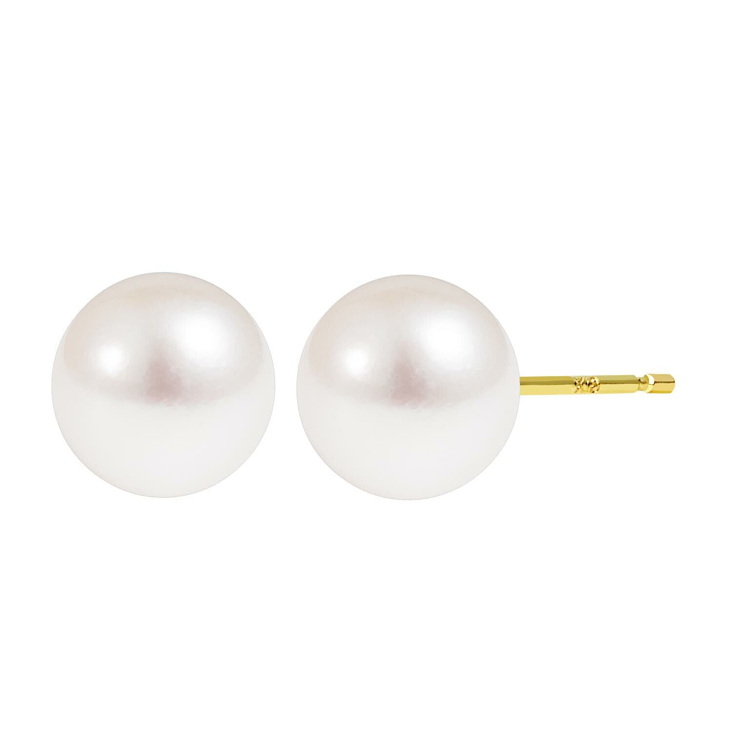 Necklace and earring set featuring 7-8mm Akoya pearls and a preserved rose in a jewelry case