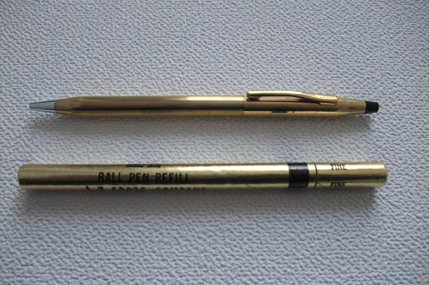 CROSS Ballpoint Pen 2 Types Set featuring gold plated and steel pens with included ink refills
